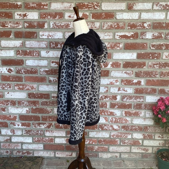 Leopard🐈‍⬛🐾 Print Jacket - Picture 10 of 17